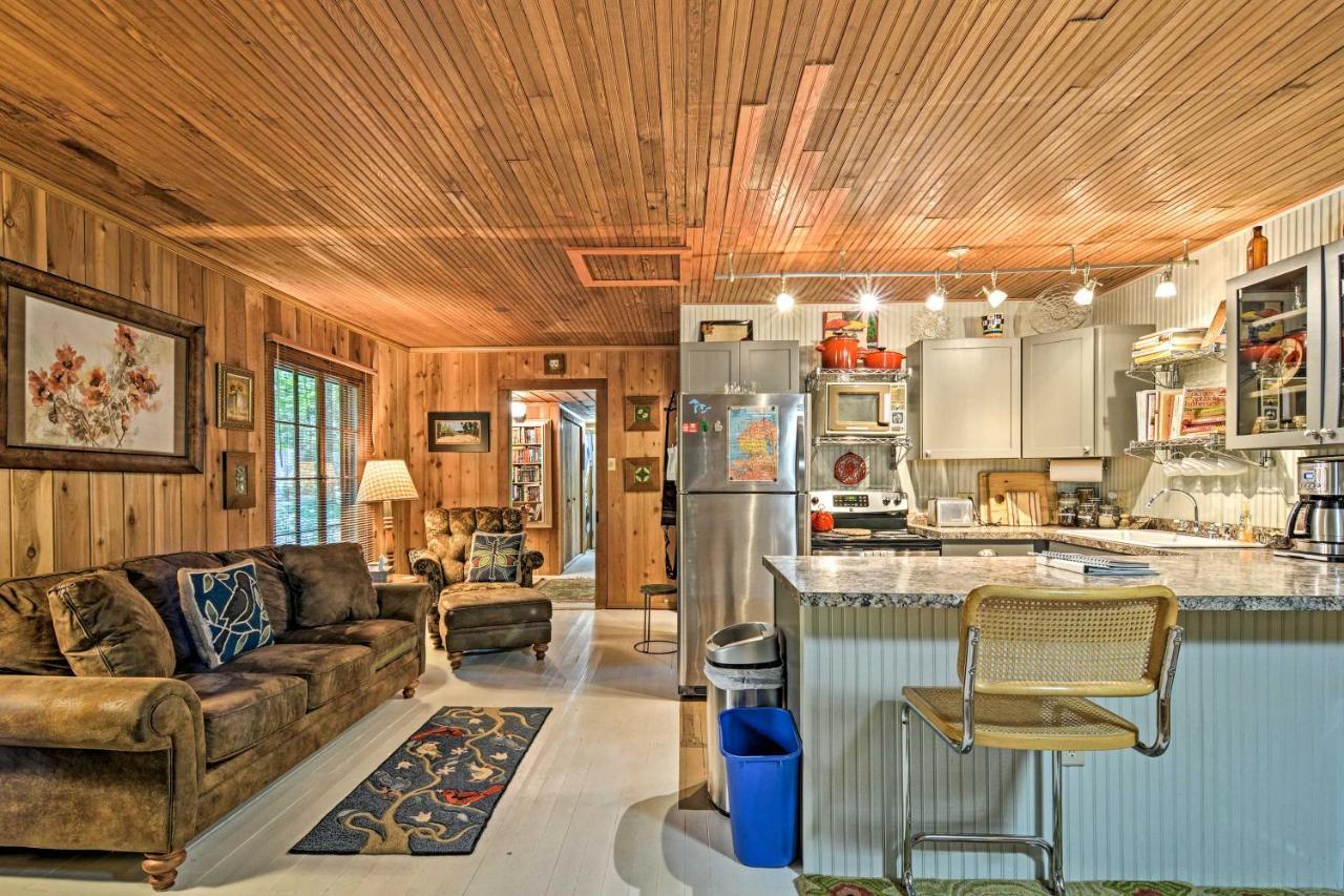Pet-Friendly One Crow Cottage In Harbor Springs! Exterior foto