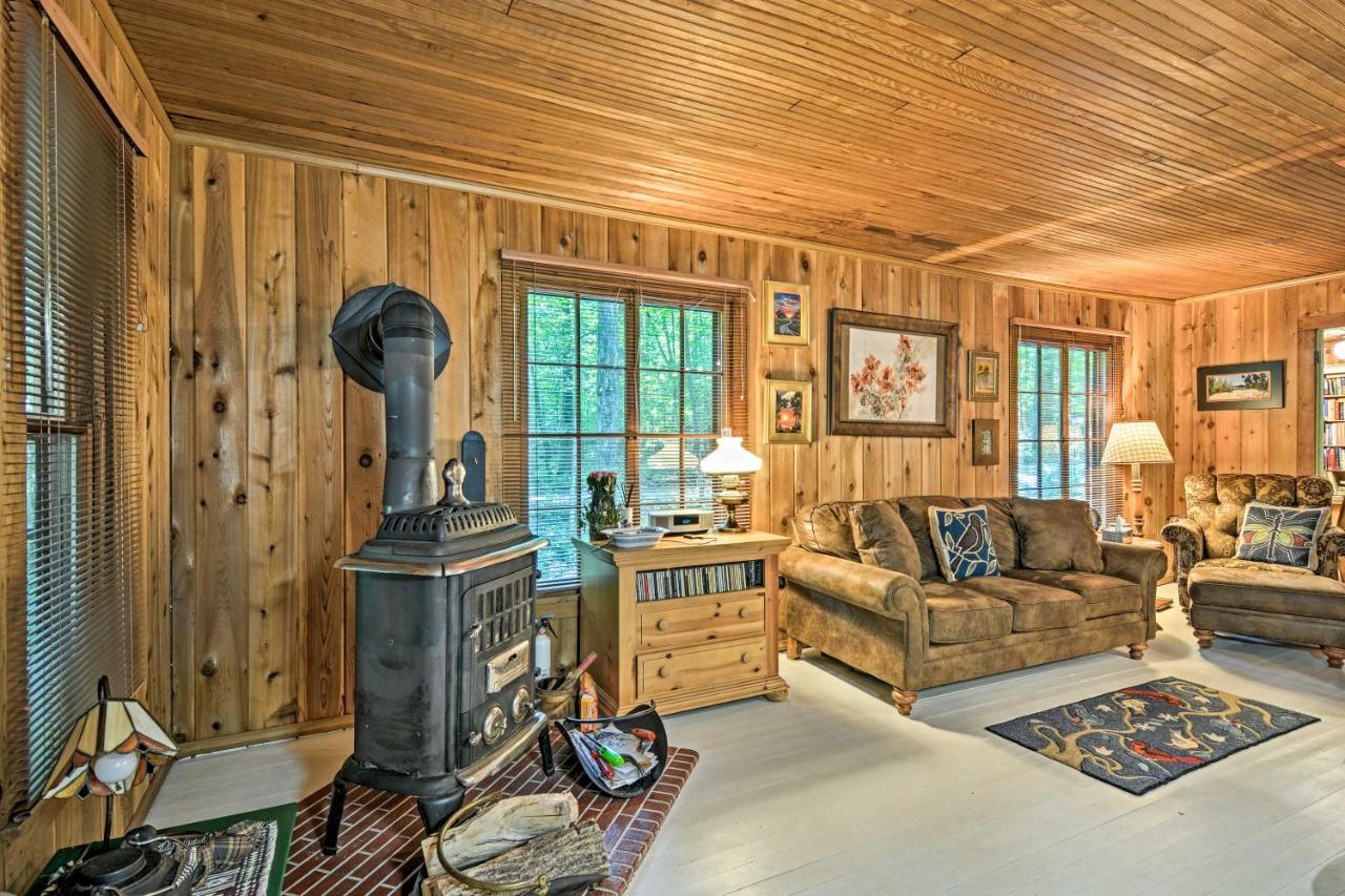 Pet-Friendly One Crow Cottage In Harbor Springs! Exterior foto